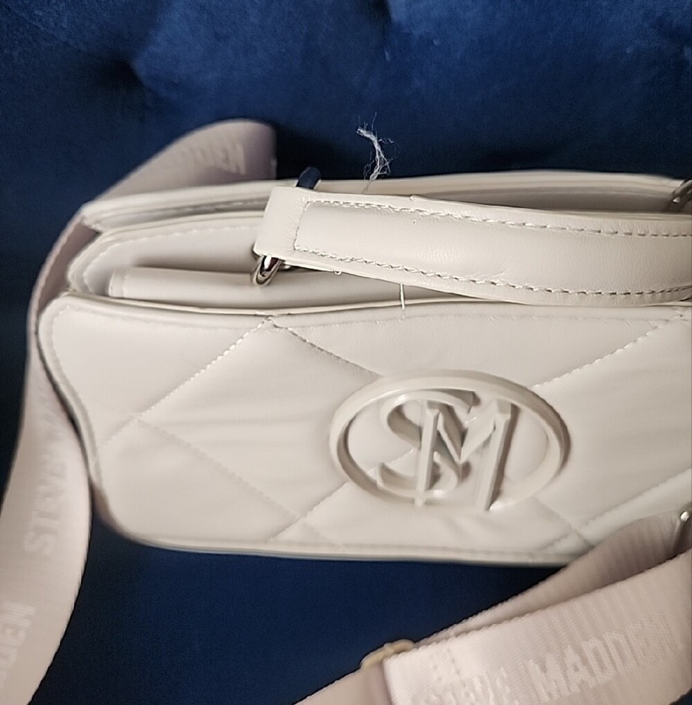Steve Madden Quilted Crossbody Bag with Coin Pouch - Off White - Picture 2 of 7